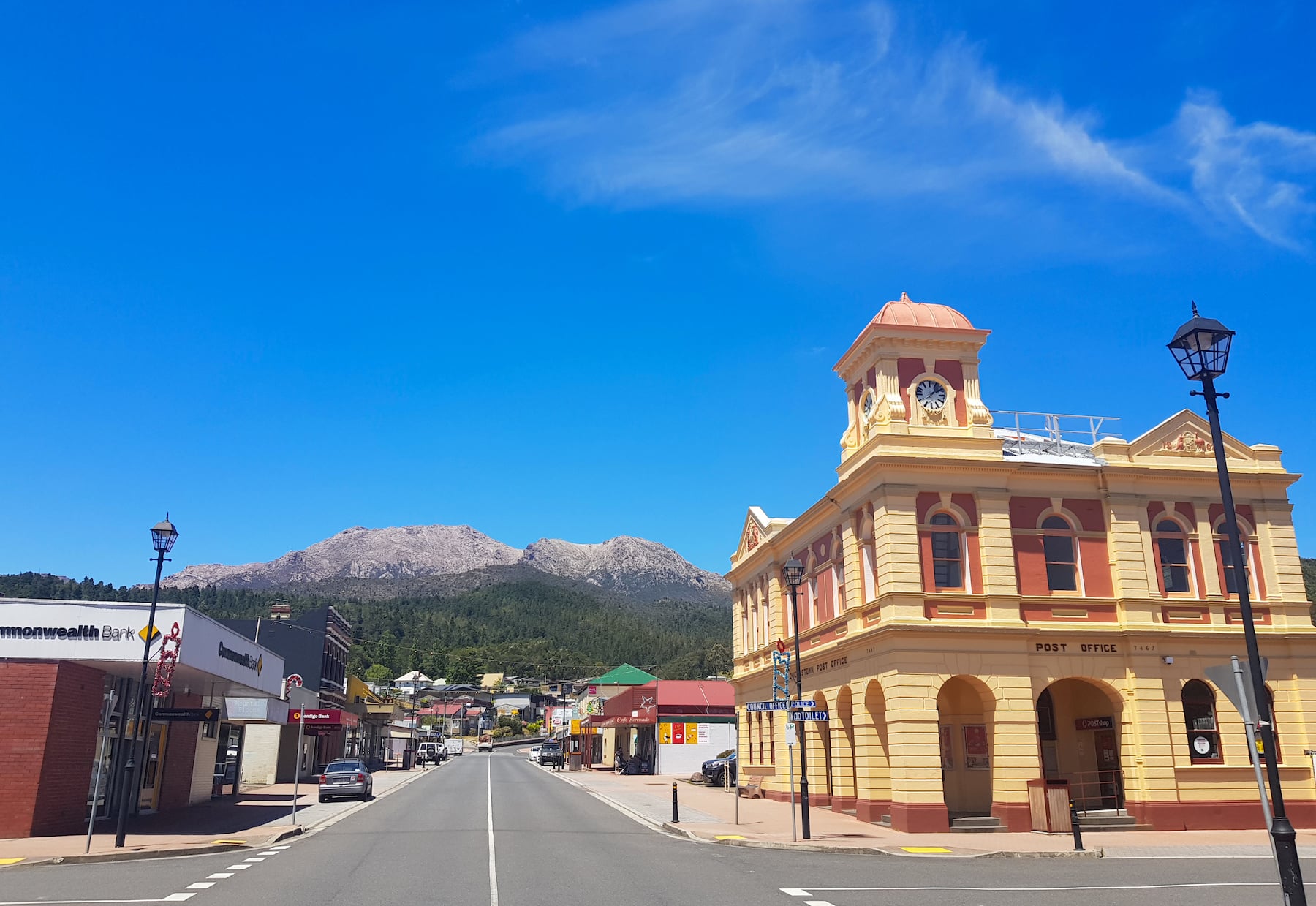 Queenstown Main Street Tasmania Tours
